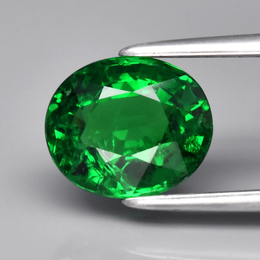 Amazing! 1.81ct 8x6.7mm Oval Natural Shocking Green Tsavorite