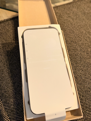 Apple iPhone 15 Pro - 128 GB - Natural Titanium (Unlocked) for