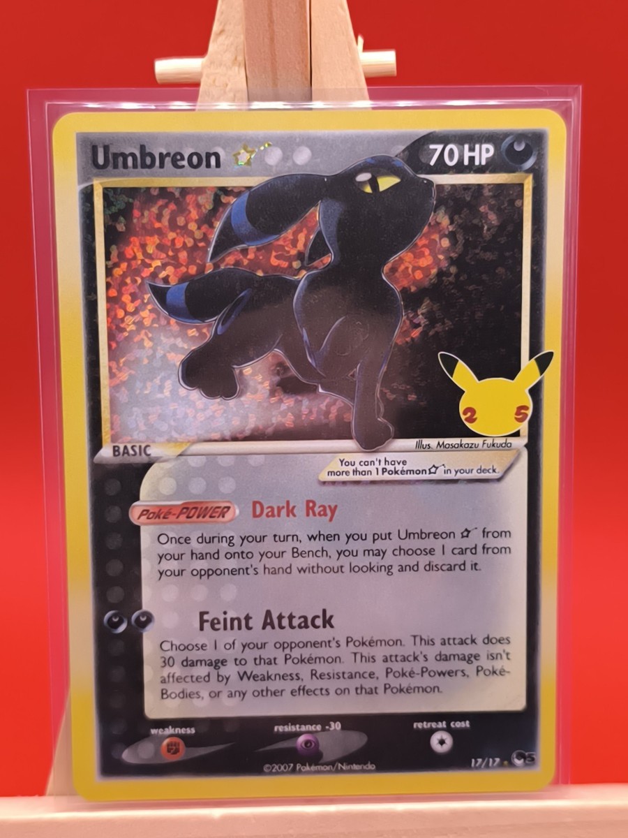 Umbreon Gold Star 17/17 Celebrations Textured Ultra Rare Holo