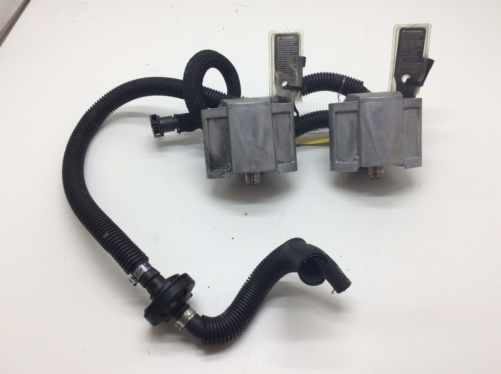 Ski Doo Fuel Injector Assembly GSX GTX TNT MXZ Renegade 600 HO