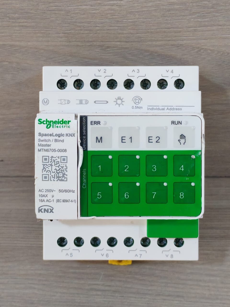 SCHNEIDER ELECTRIC MTN6705-0008 SPACELOGIC KNX SWITCH/BLIND MASTER