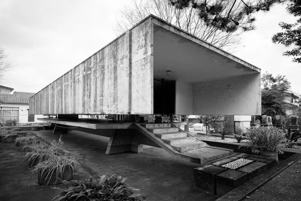 Kiyonori Kikutake Architecture Works | ArchEyes