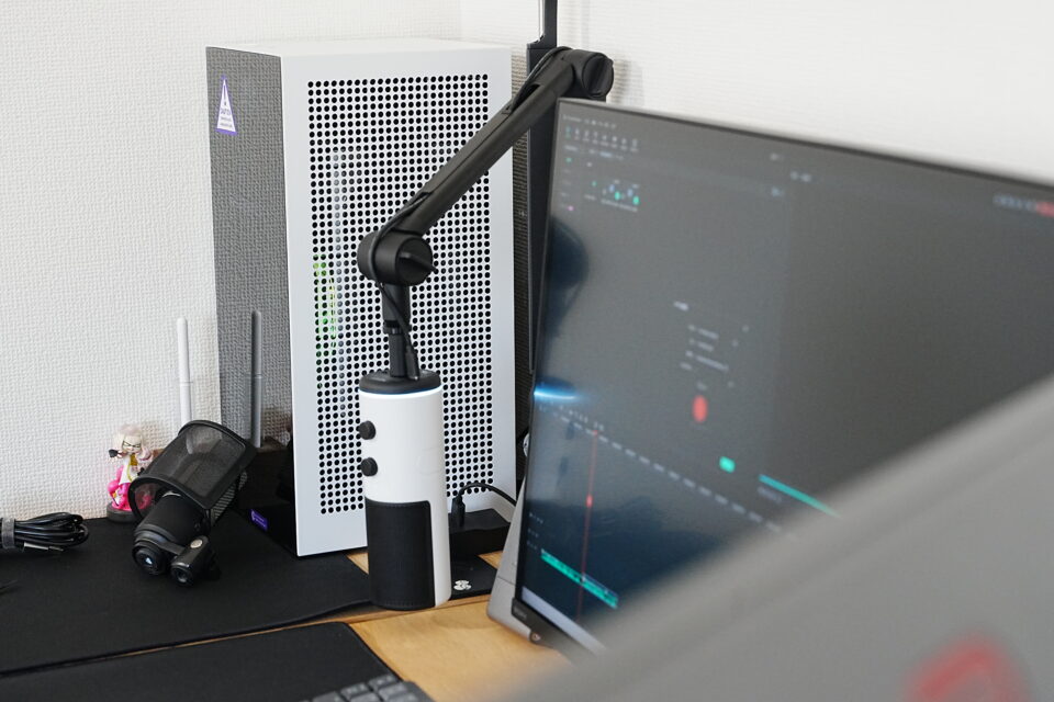 NZXT CAPSULEをレビュー！白くてオシャレでゲーム実況配信にもおすすめ