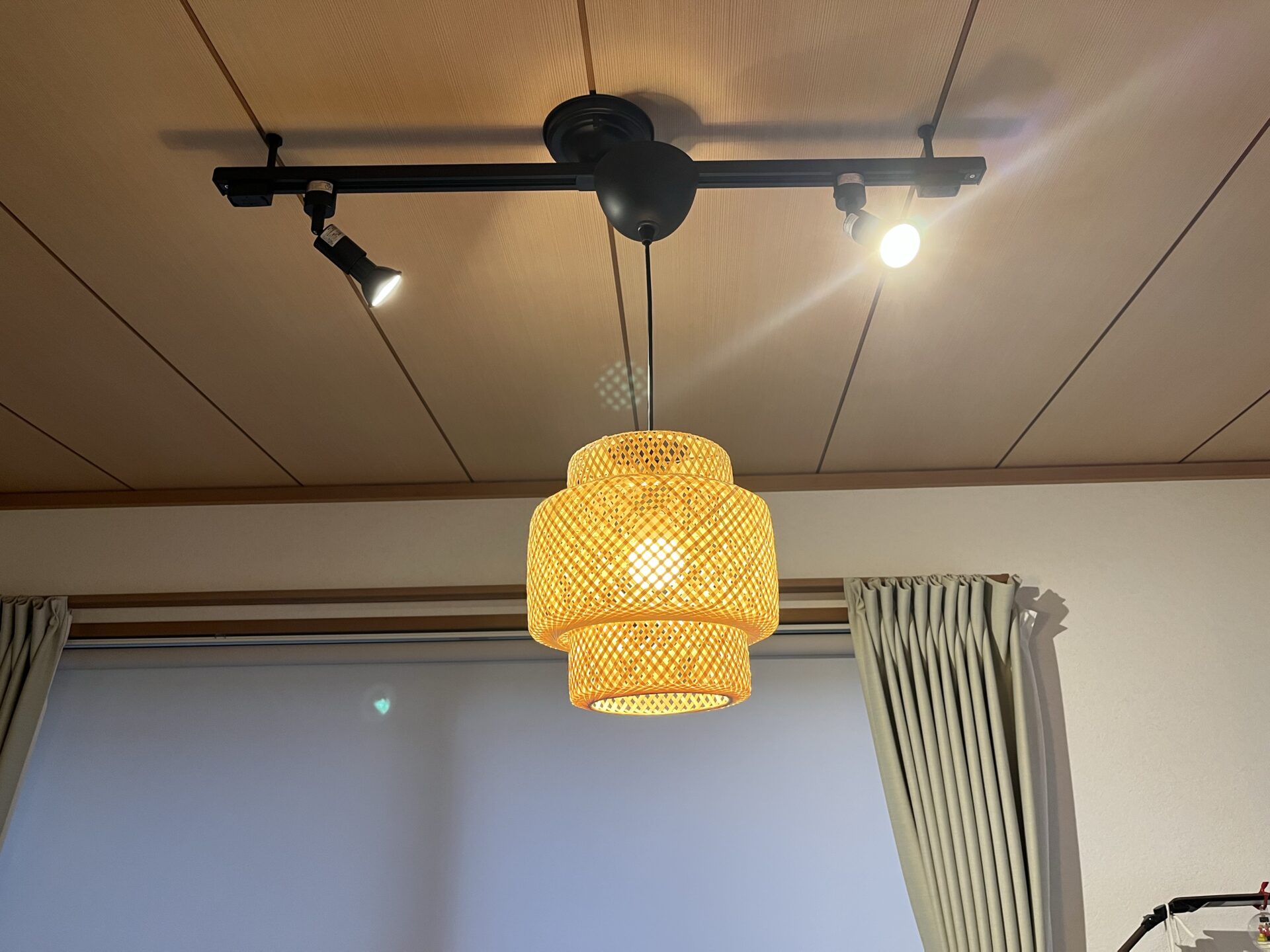 どんな部屋でも合うIKEA（イケア）のSINNERLIG（スィネリグ