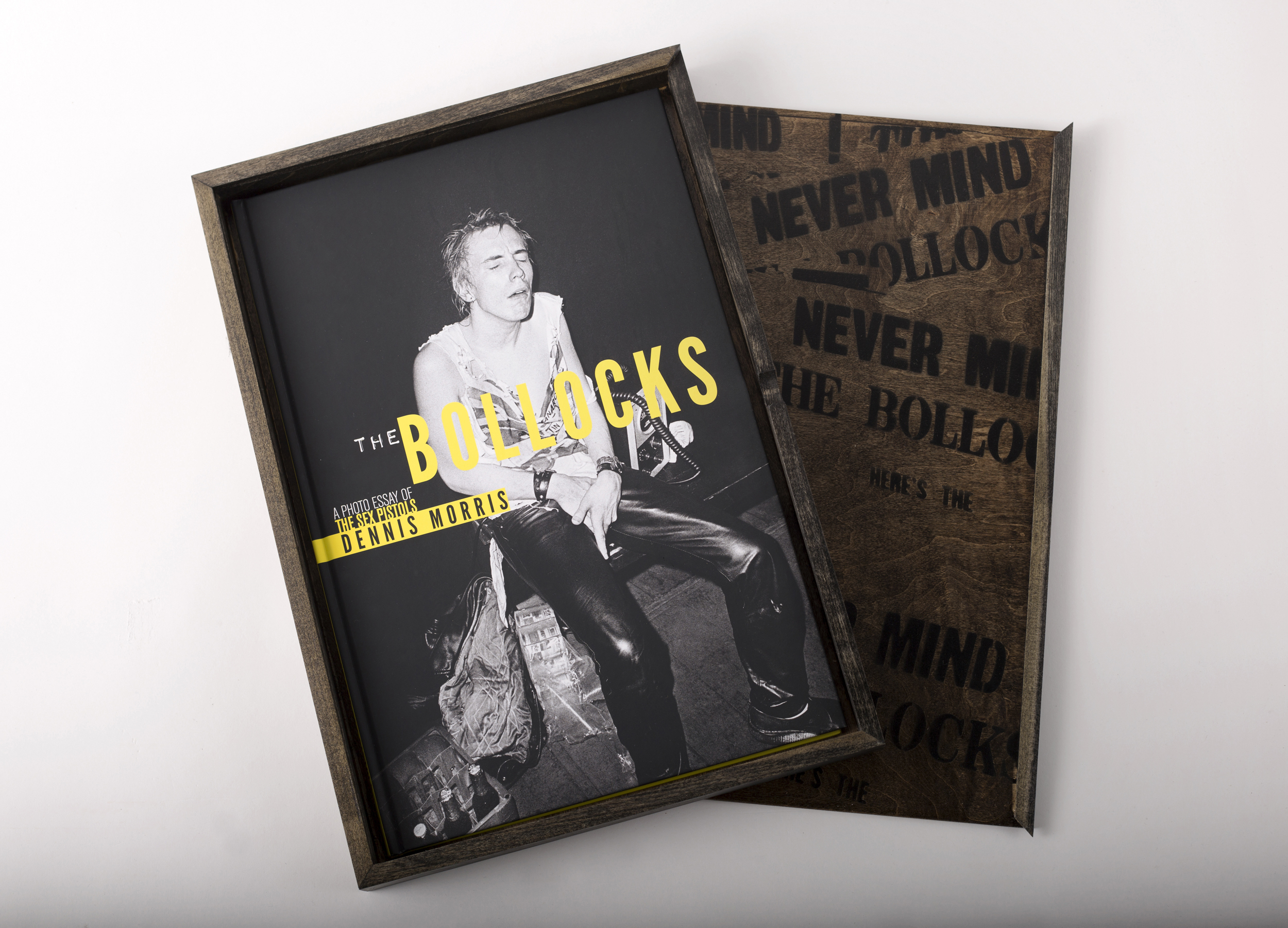 DENNIS MORRIS: THE BOLLOCKS - A PHOTO ESSAY OF THE SEX PISTOLS