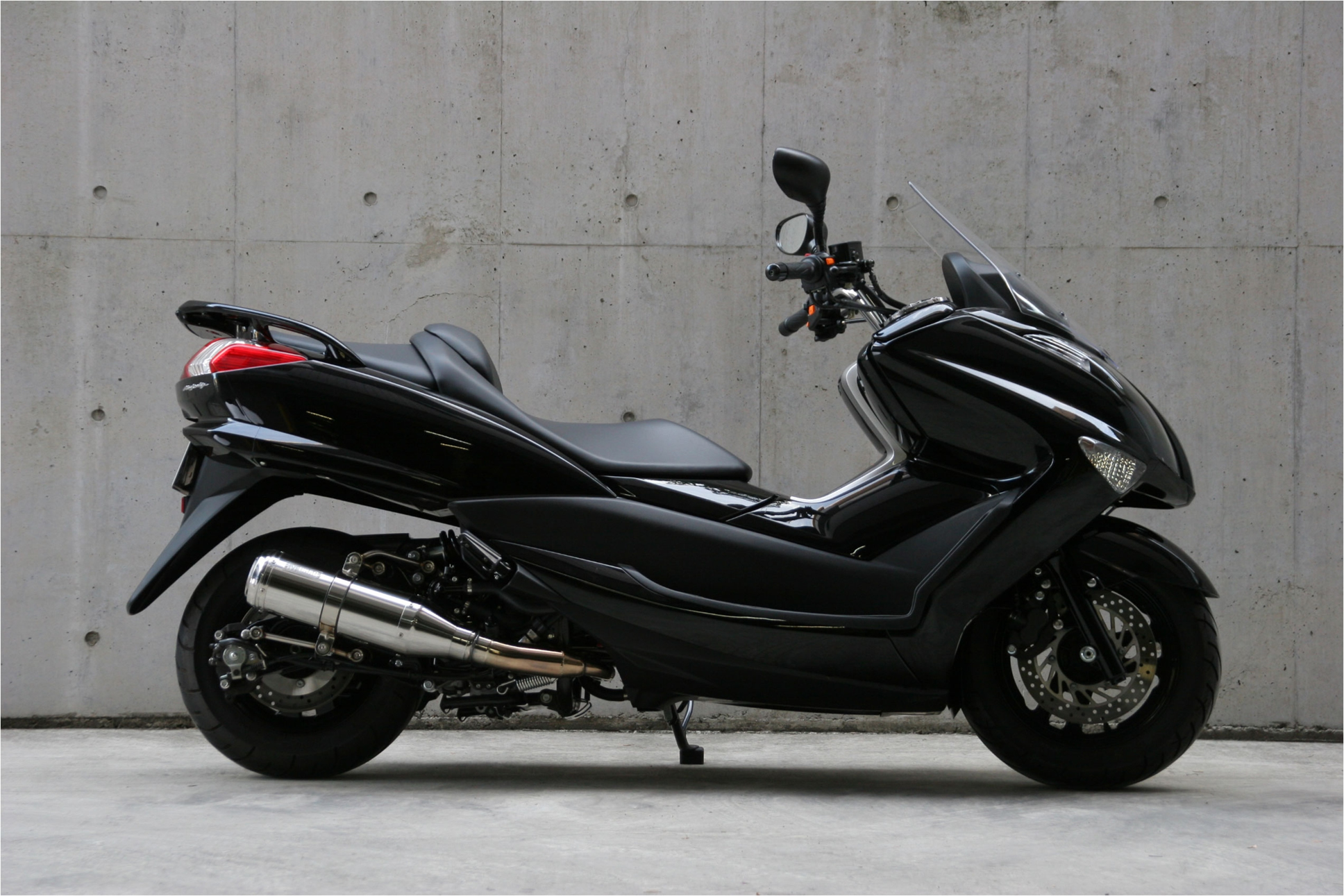 4D9 MAJESTY250(SG20J) M-DRAG - MAC-MRD