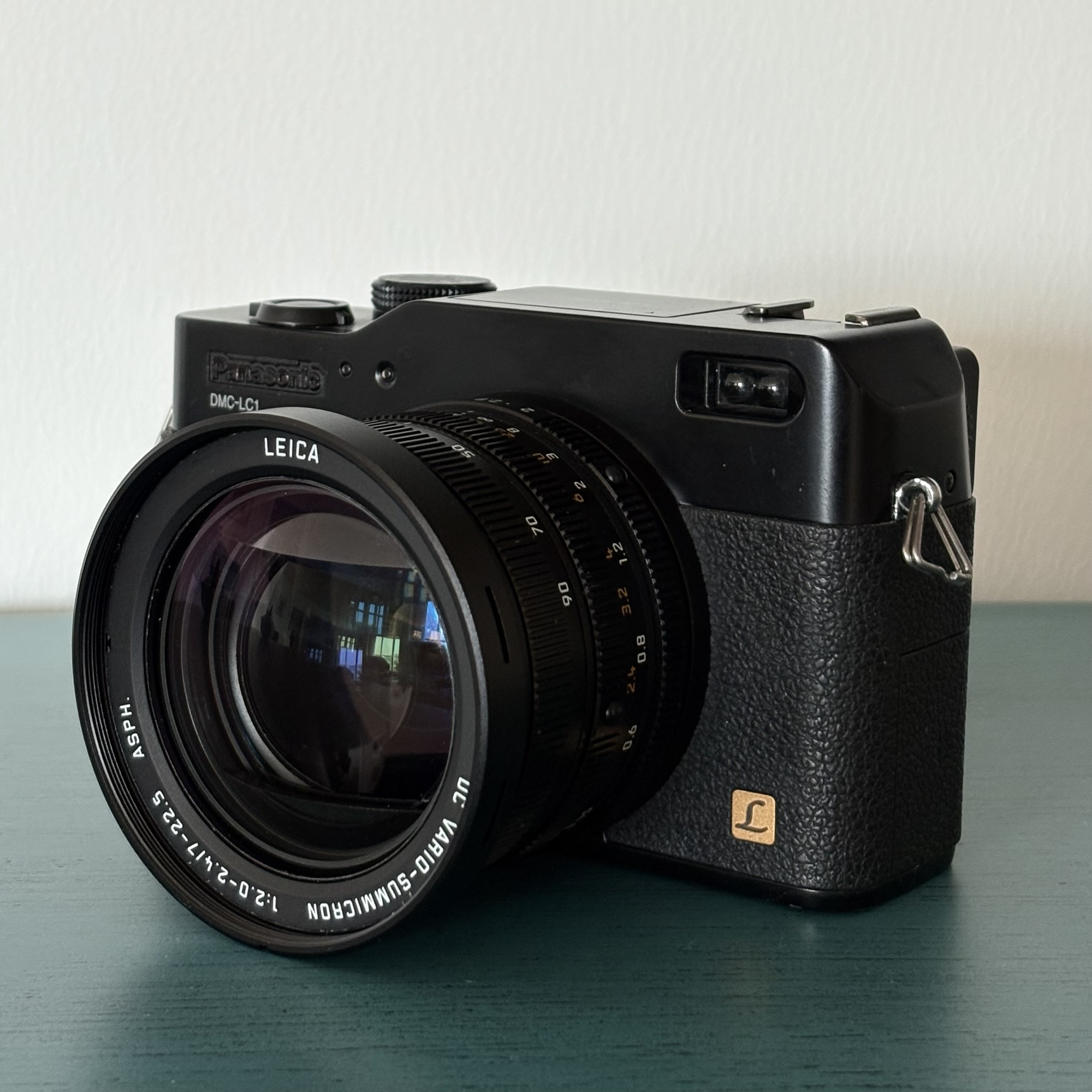 Lumix DMC-LC1 in 2026 - measuring light