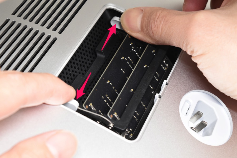 iMac 2017 27インチ」のメモリを自分で増設する方法