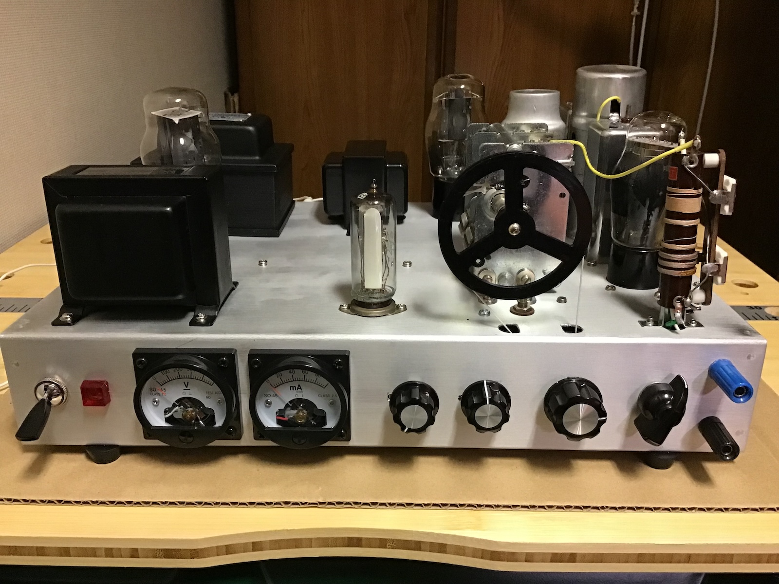 最終的に何も加えず何も引かず、そのまんまの自作 5球スーパーラジオ