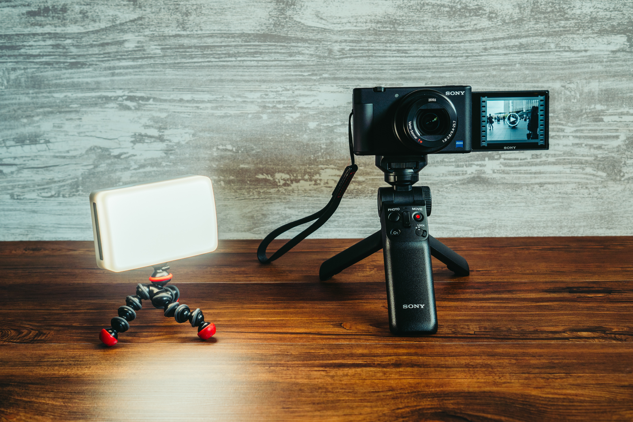 ZV-1F おすすめアクセサリー / SDカードやバッテリー 保護シートなど