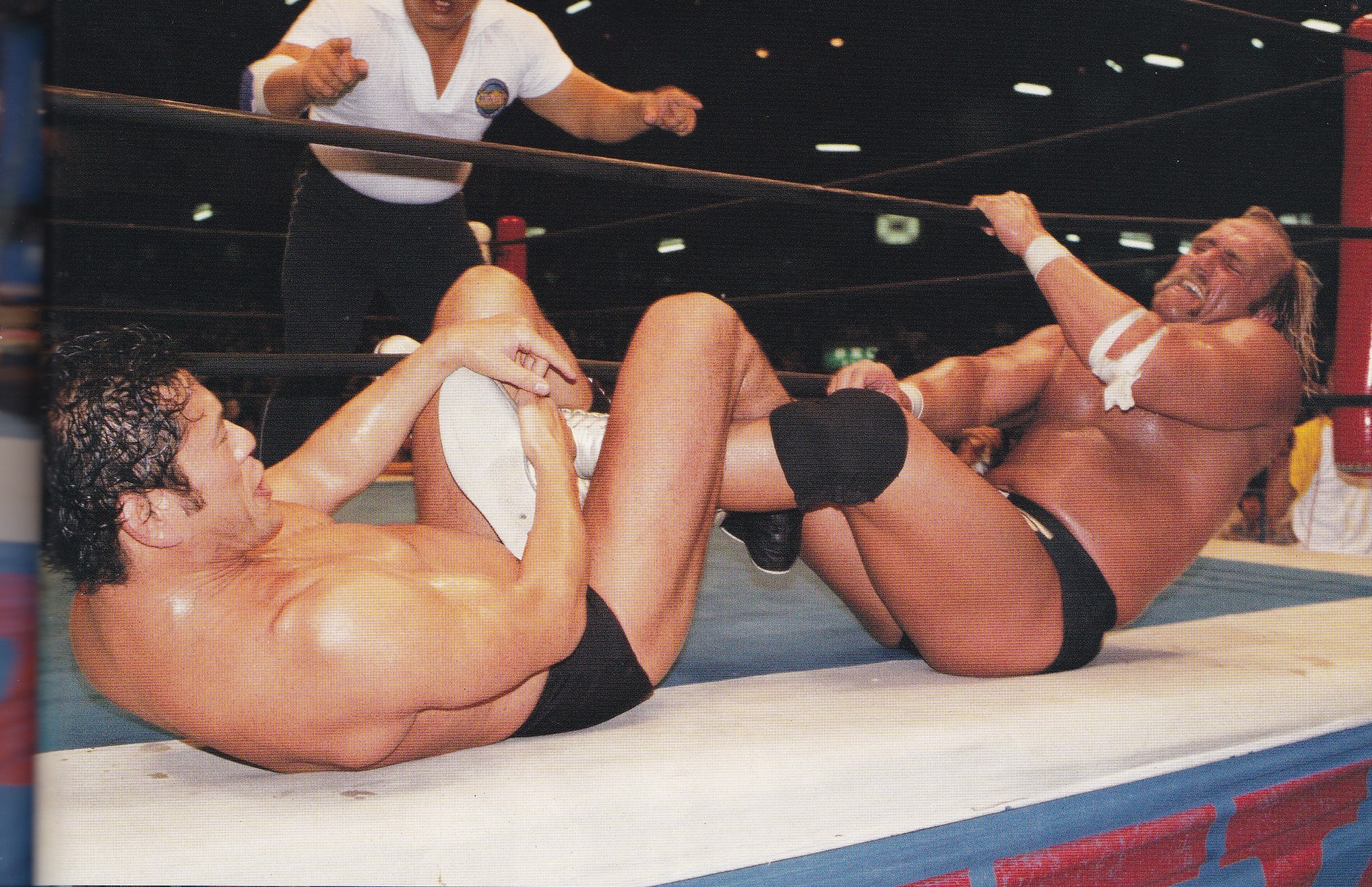 衝撃のKO劇や暴動…アントニオ猪木vsハルク・ホーガン戦の謎 – 伊賀