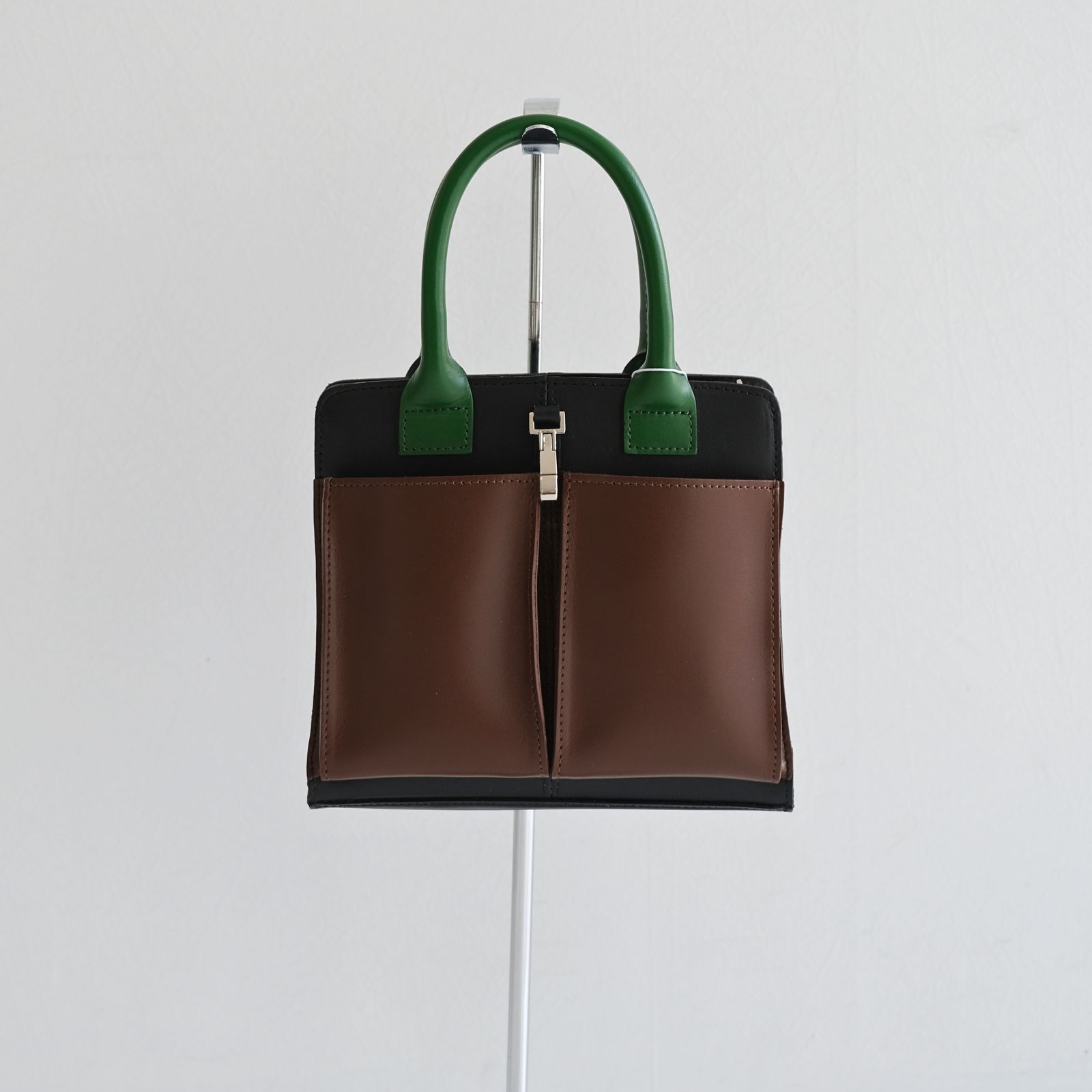 Rich I - P.RECTANGLE LEATHER HELMET BAG PLAY / BLACK MULTI