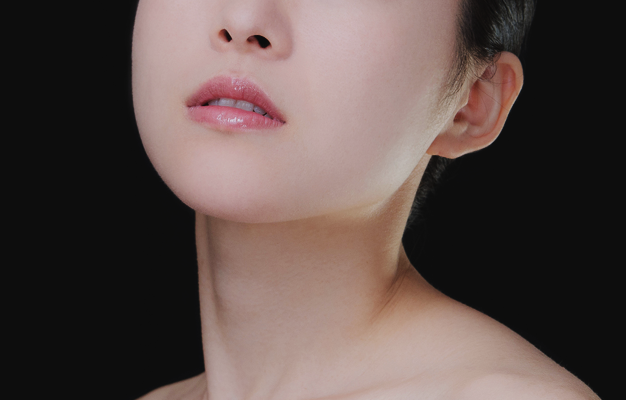 贅沢な輝きを放つ肌へ＿イオナ ザ・クリームⅡ | ゼリア新薬