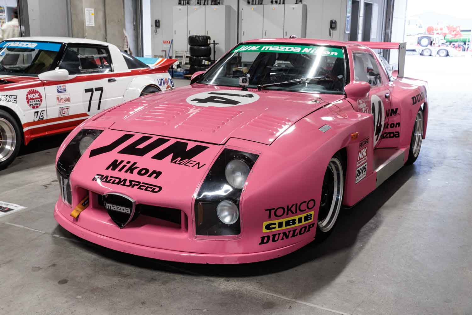 DCブランドロゴが懐かしい！ マツダ「サバンナRX-7」は10年眠っていた