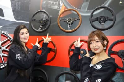 モモ」からイタリアと日本それぞれのアニバサリーを記念した限定