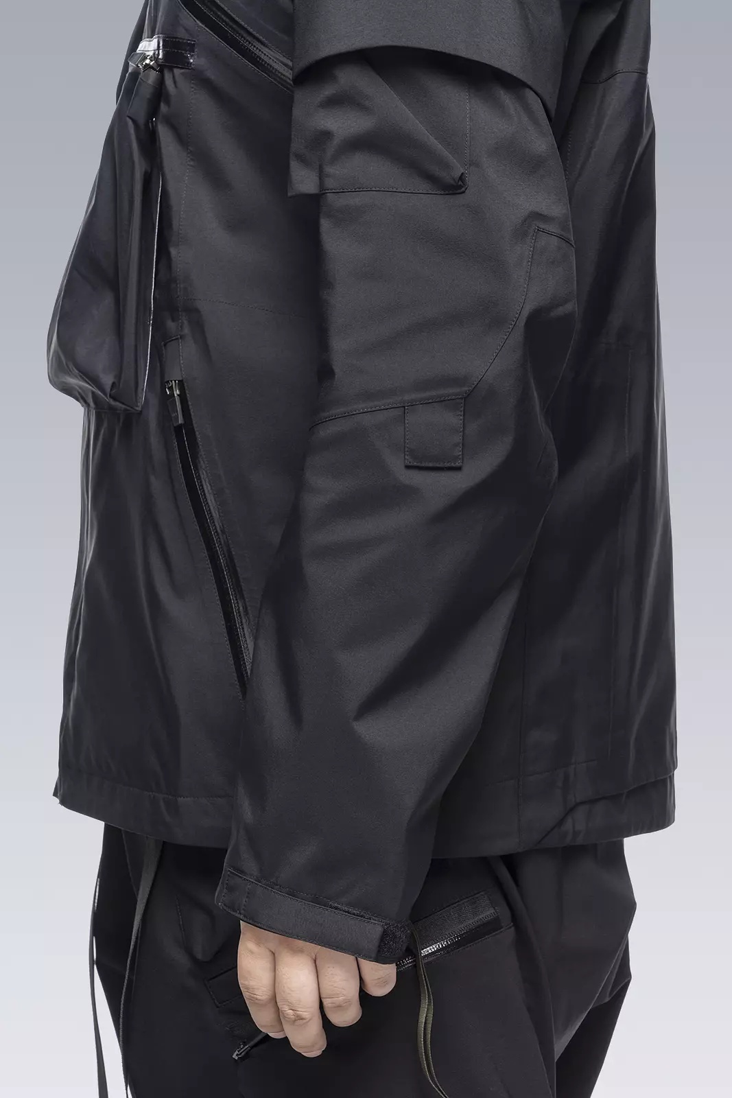 ACRONYM J1A-GTKR-BKS KR EX 3L Gore-Tex® Pro Interops Jacket Black