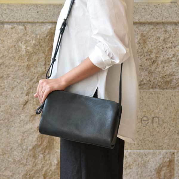 ゴートベーシック スクエアショルダーバッグ | ゲンテン(genten
