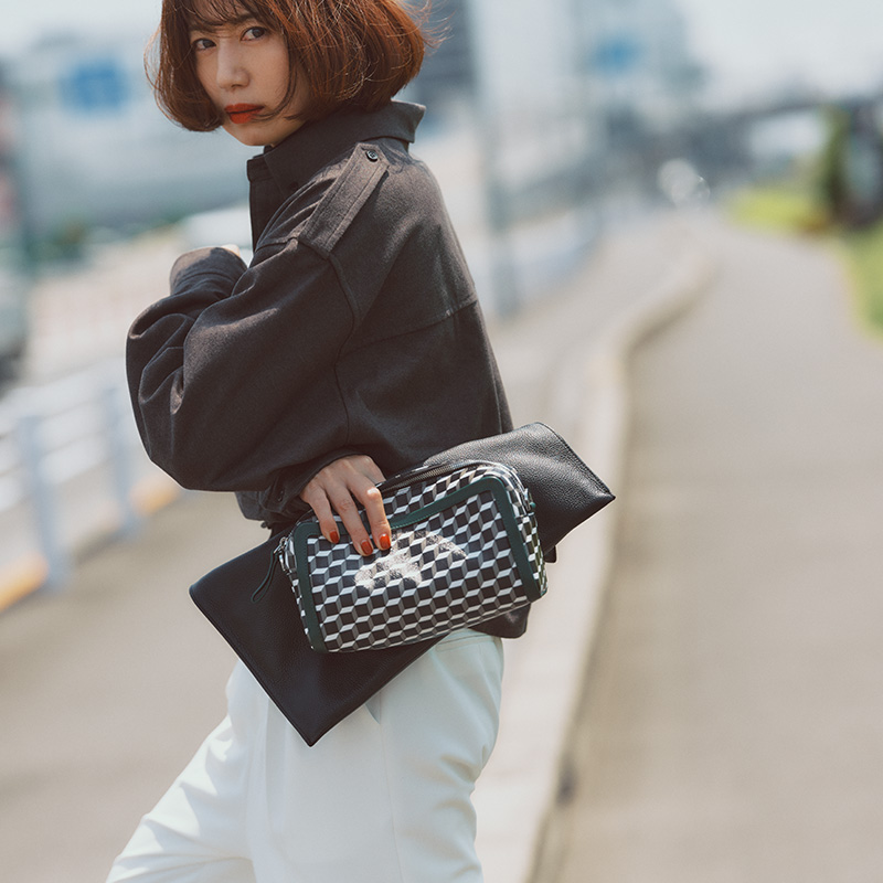 VERY NaVY×東原亜希さんでブランド立ち上げます「N by NaVY」デビュー