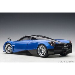 ヨドバシ.com - オートアート AUTOart 12232 [1/12 パガーニ ウアイラ