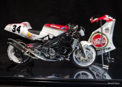 プラッツ BEEMAX 1993 RGV-Γ500 ディテールアップ ラッキーストライク