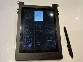 日本発のオルタナ・タブレット「enchantMOON」は“魔法の紙”になれるか