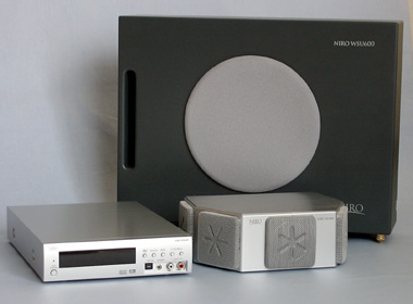 風変わりな外観から“直球サラウンド”――「NIRO 600」：レビュー