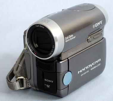 高い完成度に“ワイド撮影”の新提案――ソニー「DCR-HC90」：レビュー
