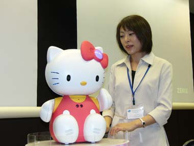 会話ができる「ハローキティロボ」は45万円 - ITmedia NEWS