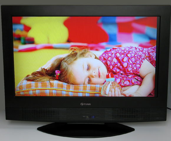 国内ブランドならではのこだわりを集約――FUNAIの32V型液晶テレビ「FL