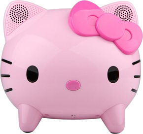 CAVジャパン、「ハローキティ」のウォークマン用ドックスピーカー：耳