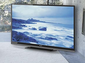 見ながら録画できる60V型、シャープ“LED AQUOS”に「W7ライン