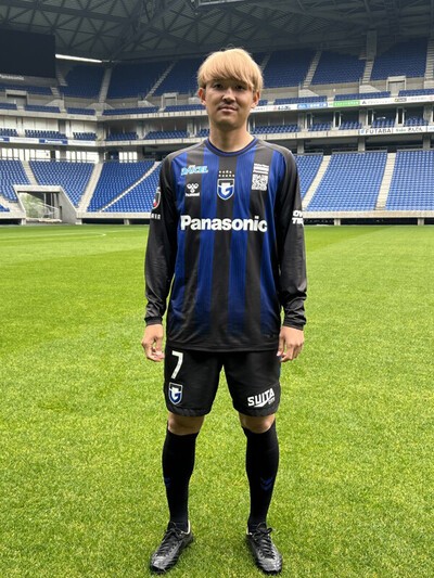 ガンバ大阪の宇佐美貴史が今季から背番号「7」をつけるわけ。「誰でも