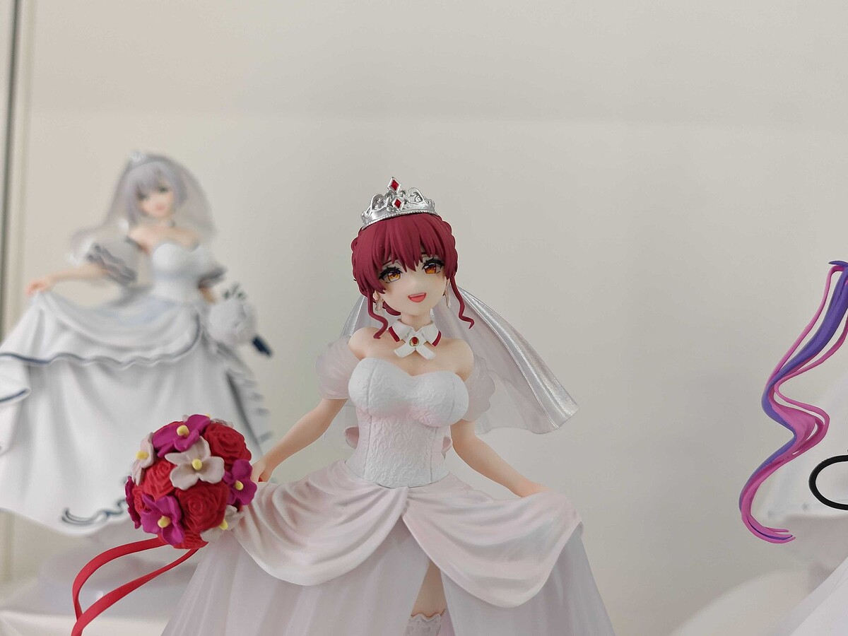 一番くじ ホロライブ ～Wedding Dress Style～」のフィギュアが
