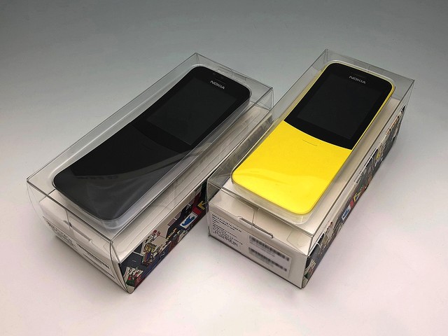 Nokiaの「バナナフォン」がやっと届いた！懐かしいのにLTE対応、癒やし