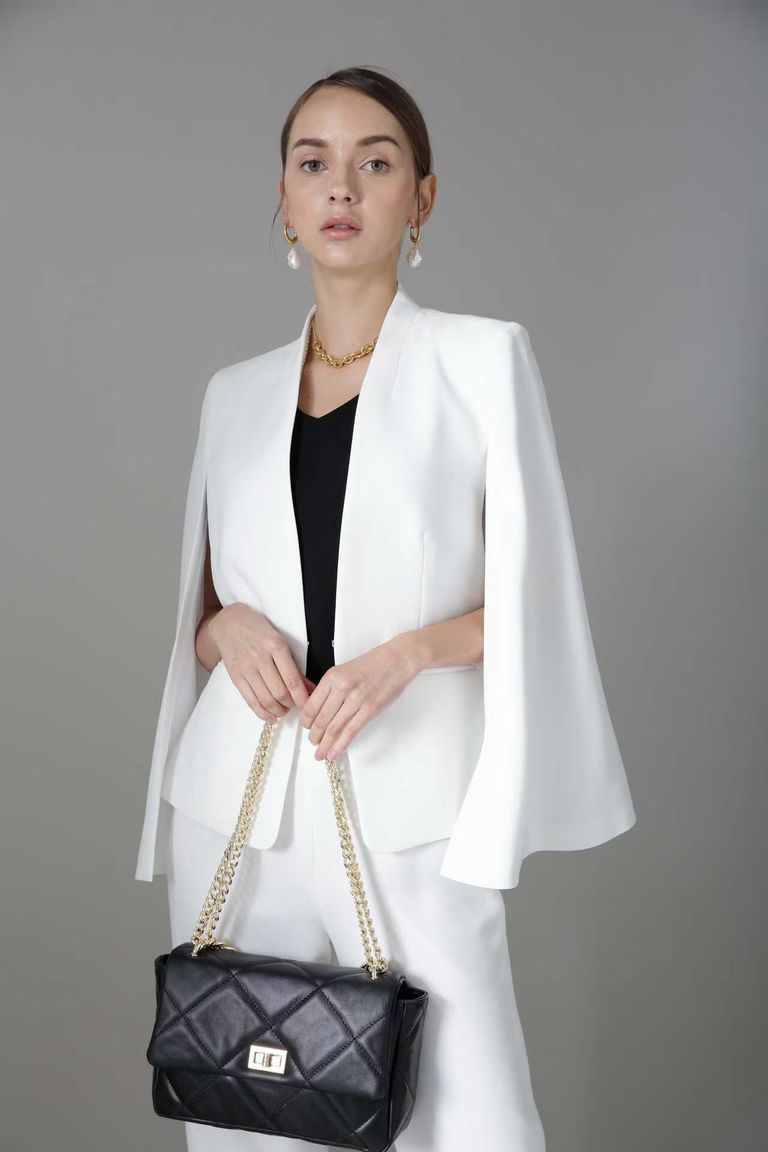 PINKY&DIANNE - ケープジャケット（ホワイト）トリアセテート素材