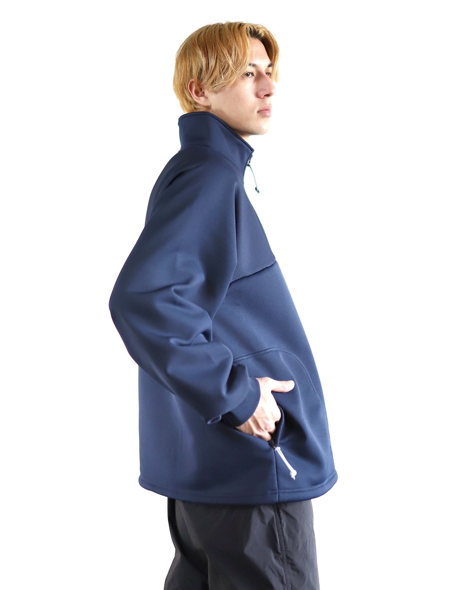 コムデギャルソンオム 24SS 新作ハーフジッププルオーバー スタイル