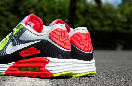 国内8月発売予定】 ナイキ エア マックス ルナ 90 WR ライト アッシュ