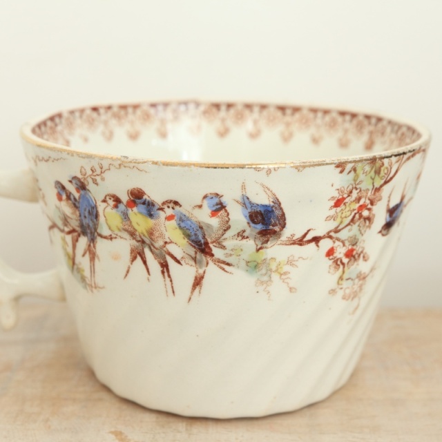 アンティーク ショコラカップ＆ソーサー ツバメ フランス ジアン製 GIEN