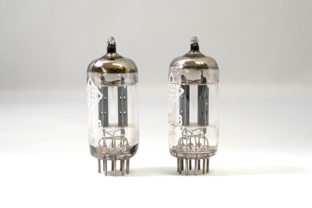 TELEFUNKEN ECC83 真空管