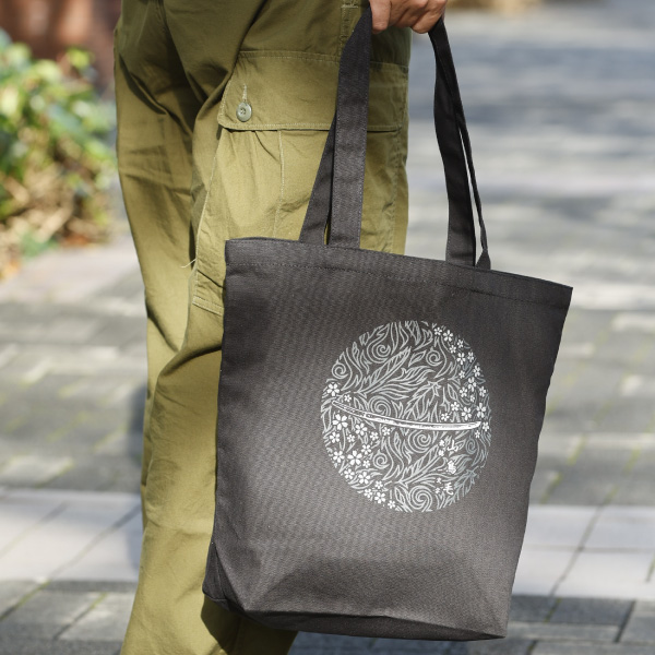 刀剣トートバッグ 「山鳥毛」 ブラック | 4981932053400| ポストホビー