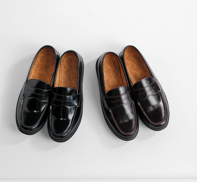 MANEBU マネブ VOVO FACE SKIN ローファー ユニセックス