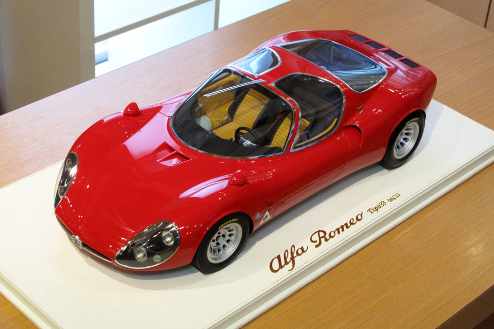 洋書 ALFAROMEO TIPO33 洋書 ALFAROMEO TIPO33 洋書 ALFAROMEO TIPO33