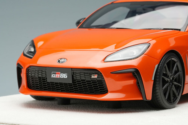 アイドロン EML119 1/18 トヨタ GR86 10th アニバーサリーエディション