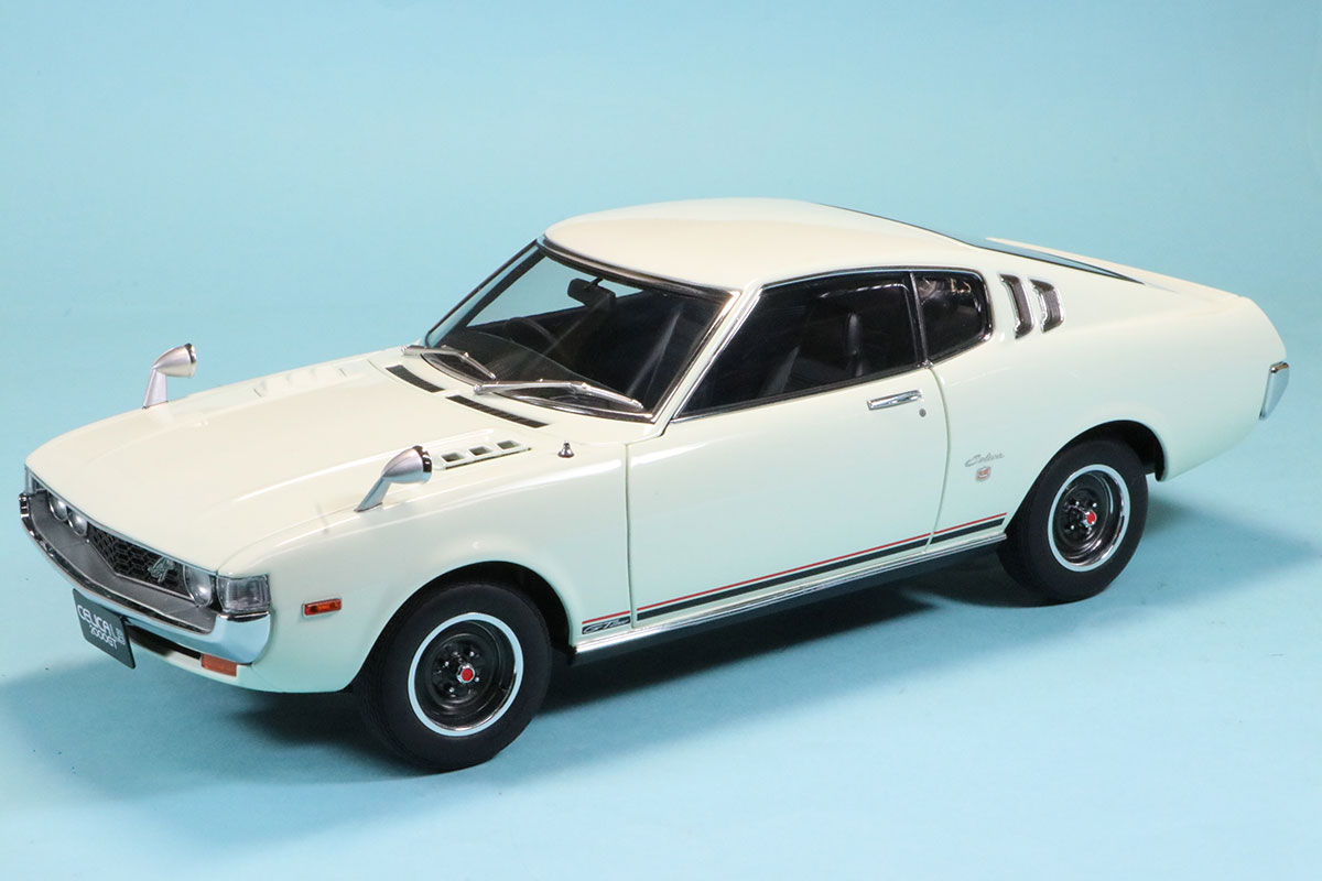 オートアート 1/18 トヨタ セリカ リフトバック 2000GT RA25 1973