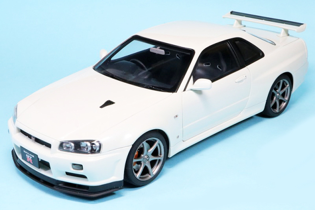 オートアート 1/18 ニッサン スカイライン GT-R R34 VスペックII