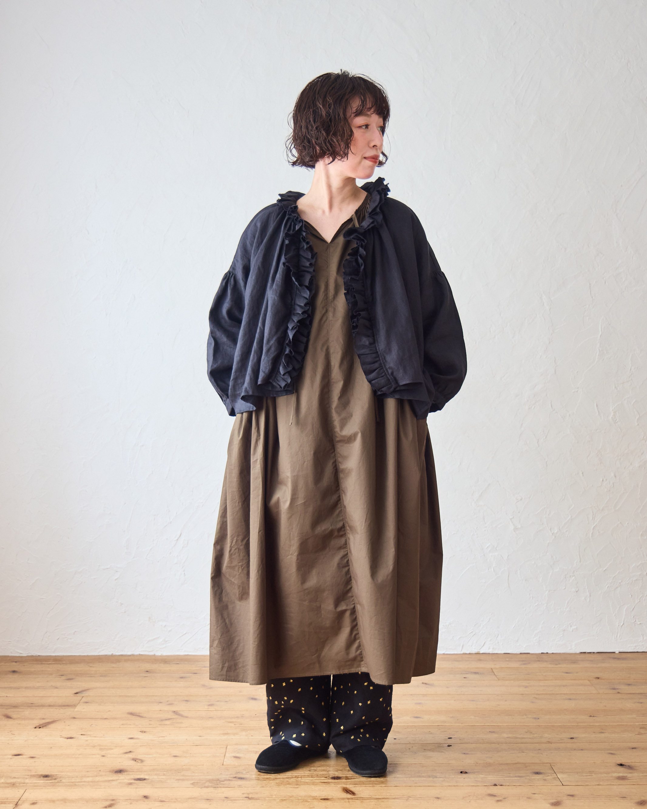 受付終了【tomomiさんコラボ】リネンエアーウォッシュフリルブラウス