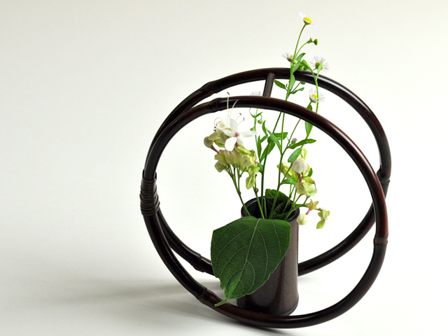 花入れ 円相 小/丸竹加工/インテリア/花入れ/壁掛け/一輪挿し/花器