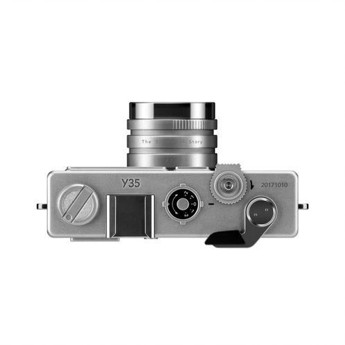 YASHICA digiFilm™ camera Y35 with 6 digiFilm |