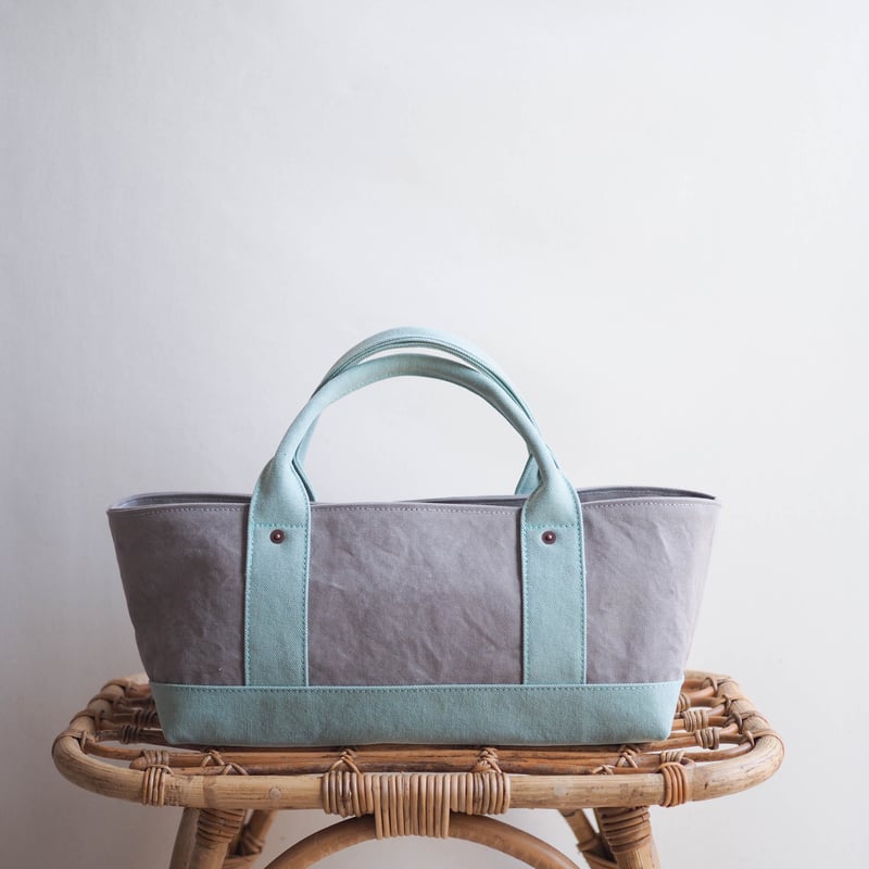 受注制作＊蓋付きしかくトート よこなが（グレー×ミントグリーン