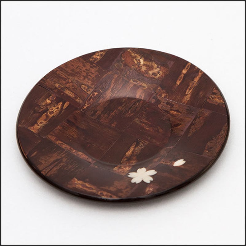 桜皮細工 丸茶托 市松 桜模様 1枚（樺細工） | 角館桜皮細工センター